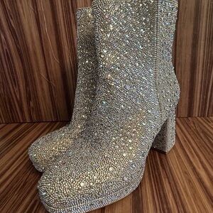 Hey Girl by Corkys “Bussin” rhinestone boots, size 11